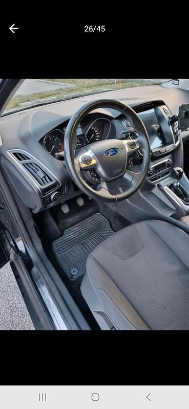 Gebraucht Ford Focus 116 PS (85 kW) 2012 Schwarz Kombi