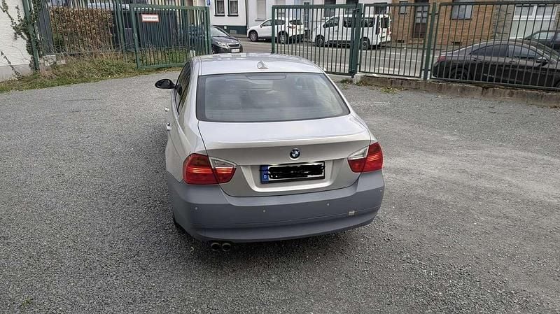 Second-hand BMW 325 218 CP (160 kW) 2006 Gri Berlinǎ