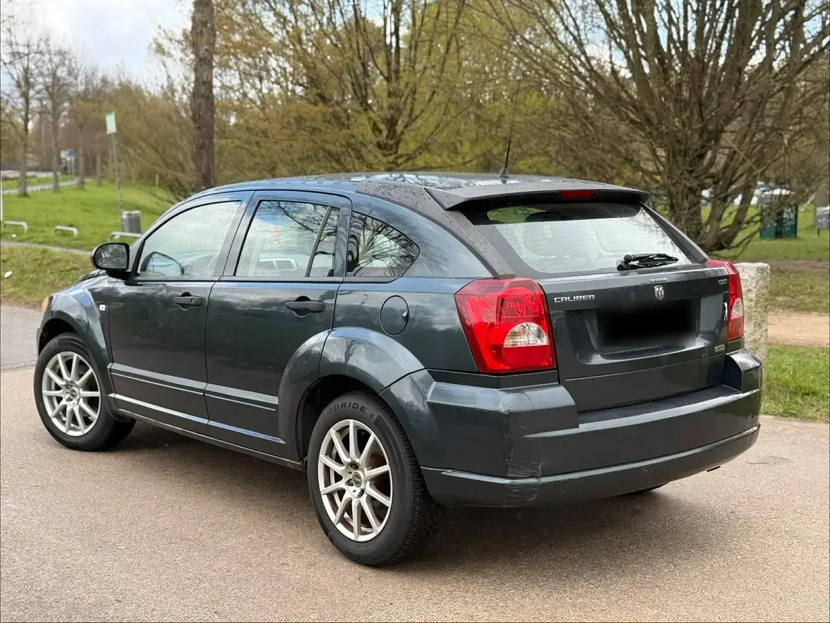 Second-hand Dodge Caliber SXT 140 CP (102 kW) 2007 Gri Hatchback