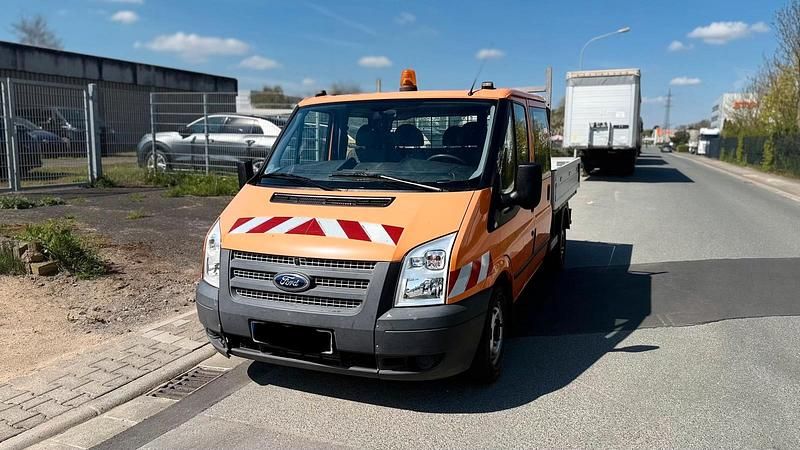 Second-hand Ford Transit 101 CP (74 kW) 2012 Portocaliu Monovolum