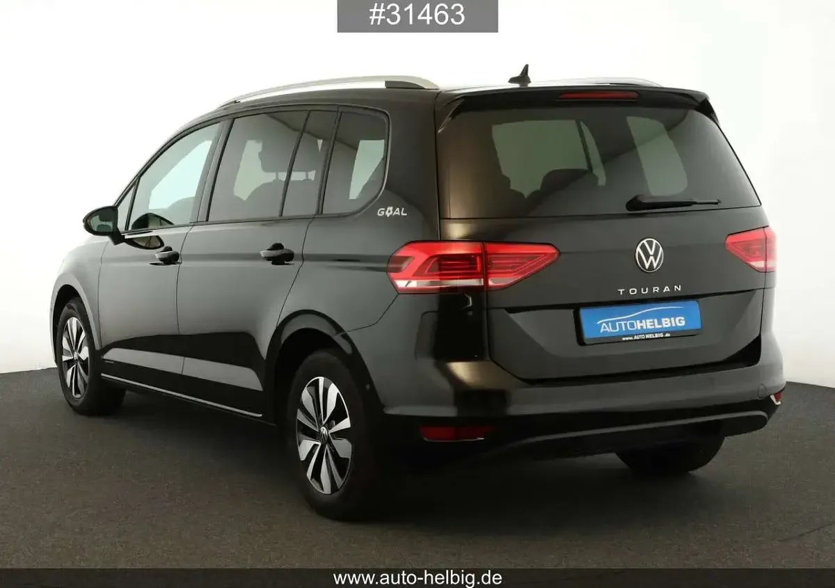 Gebraucht VW Touran Comfortline 150 PS (110 kW) 2025 Schwarz Van / Kleinbus