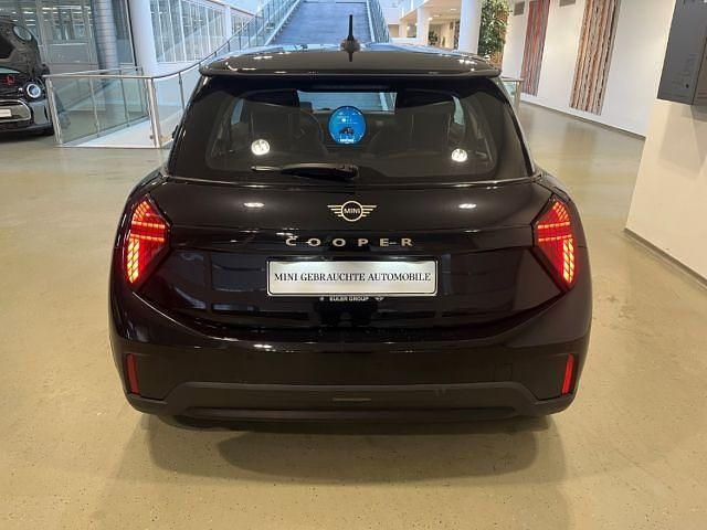 Gebraucht Mini Cooper Classic 156 PS (114 kW) 2024 Schwarz Kleinwagen