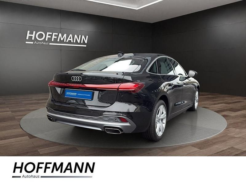 Gebraucht Audi A5 Ambiente 150 PS (110 kW) 2024 Mythosschwarz metallic Limousine