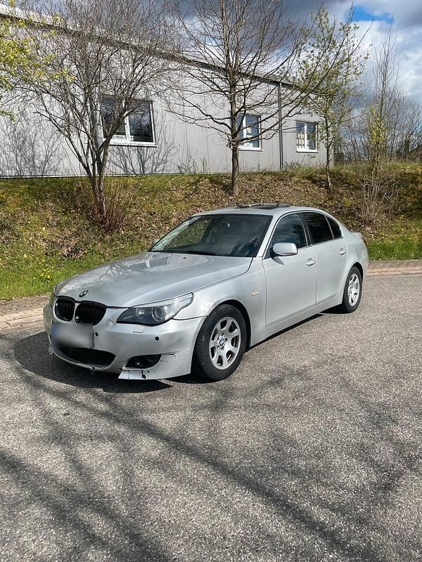 Gebraucht BMW 525 218 PS (160 kW) 2005 Grau Limousine
