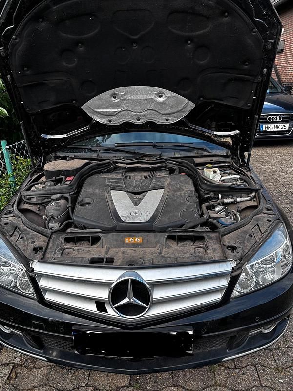 Gebraucht Mercedes C350 224 PS (164 kW) 2009 Schwarz Kombi