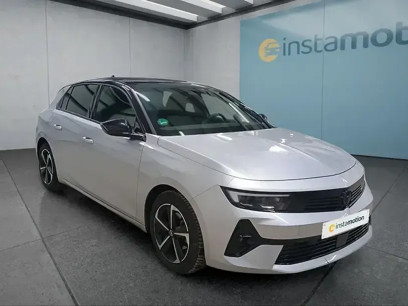 Gebraucht Opel Astra 131 PS (96 kW) 2025 Grau Limousine