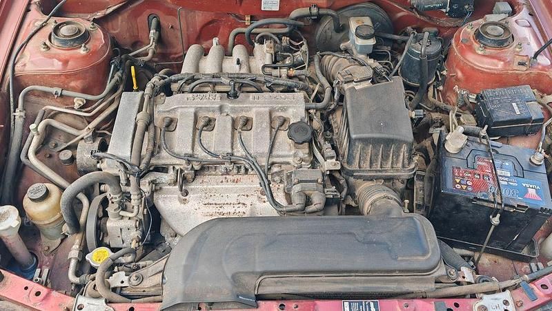 Gebraucht Mazda 626 90 PS (66 kW) 1998 Rot Kleinwagen