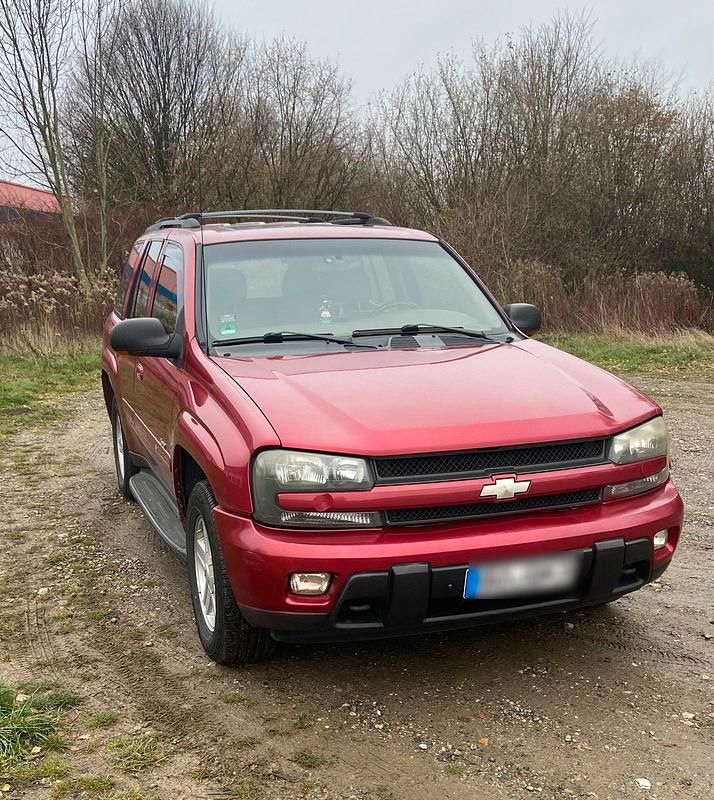 Rot Gebraucht 2002 Chevrolet TrailBlazer LTZ SUV | 4.900 € - Bild 1/4