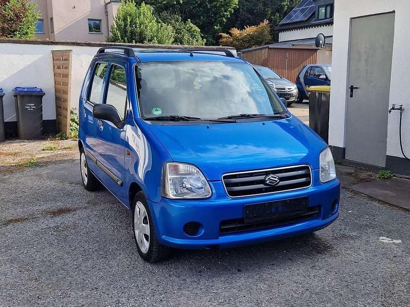 Blau Gebraucht 2004 Suzuki Wagon R+ Club Kombi | 1.500 € (Fairer Preis) - Bild 1/4