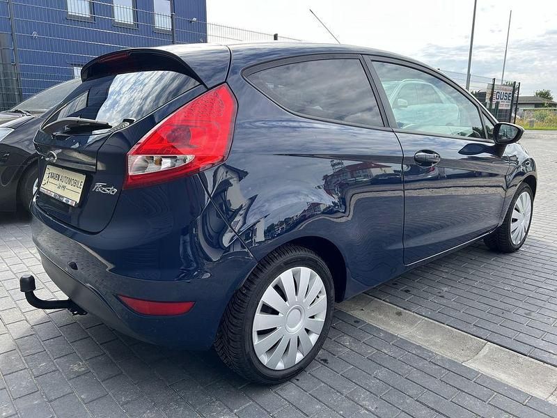 Gebraucht Ford Fiesta Trend 60 PS (44 kW) 2011 Blau Kleinwagen
