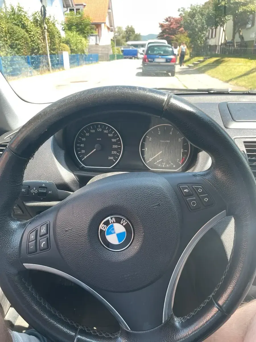 Gebraucht BMW 116 115 PS (84 kW) 2007 Grau Kleinwagen