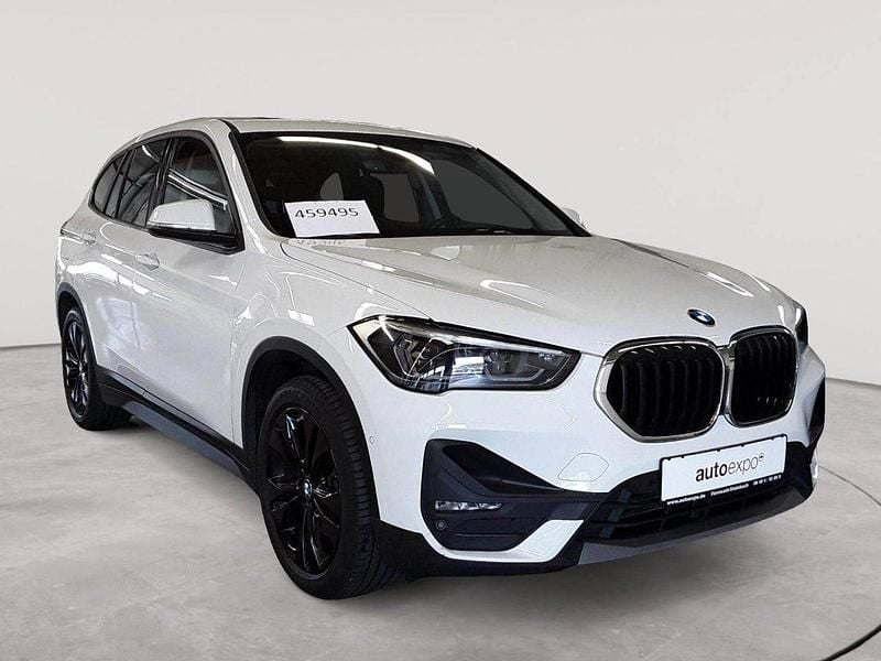 Alpinweiß Gebraucht 2022 BMW X1 Advantage SUV | 22.690 € (Guter Preis) - Bild 1/4