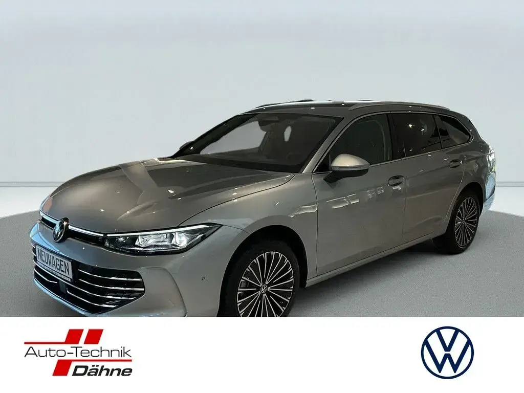 Gebraucht VW Passat Elegance 150 PS (110 kW) 2025 Limousine