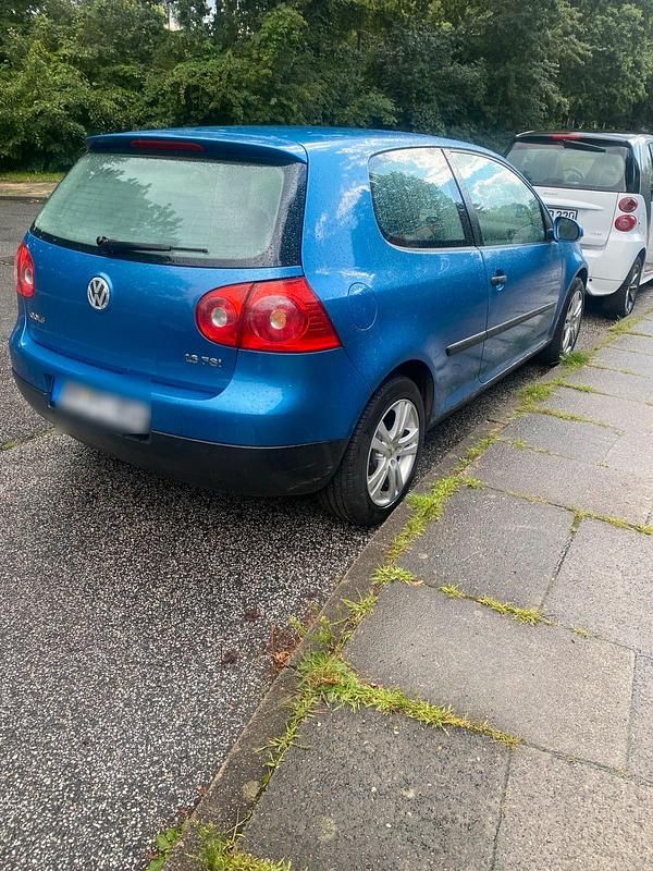 Gebraucht VW Golf IV 2004 Blau Kleinwagen