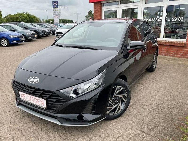 Schwarz Neu 2024 Hyundai i20 Limousine | 18.750 € (Fairer Preis) - Bild 1/4