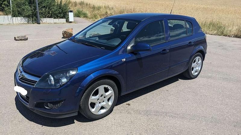 Blau Gebraucht 2008 Opel Astra Innovation Kleinwagen | 2.000 € (Fairer Preis) - Bild 1/4