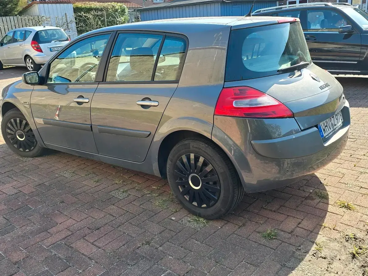 Gebraucht Renault Mégane Privilege 111 PS (81 kW) 2007 Grau Kleinwagen