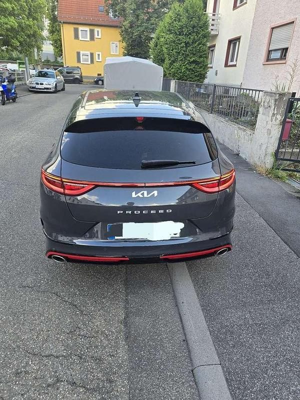 Gebraucht 2022 Kia Ceed GT Limousine | 25.500 € (Fairer Preis) - Bild 1/4