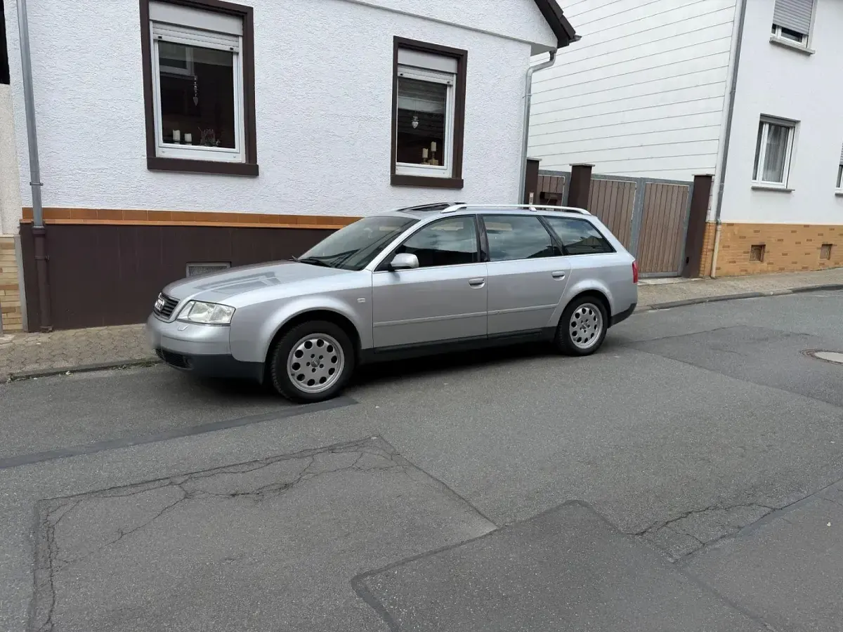Gebraucht Audi A6 165 PS (121 kW) 2000 Silber Kombi