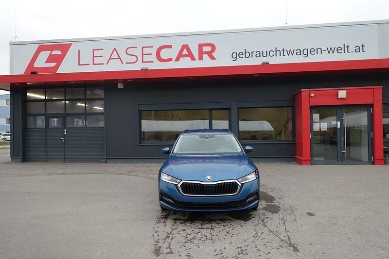 Second-hand Skoda Octavia Ambition 150 CP (110 kW) 2020 Albastru Break