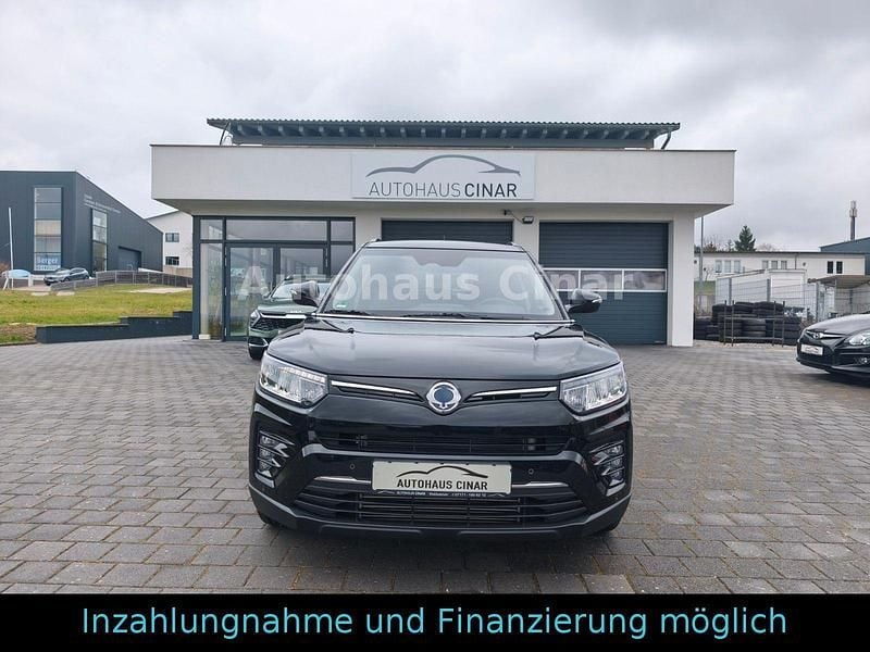 Gebraucht SsangYong Tivoli 163 PS (119 kW) 2023 Schwarz SUV