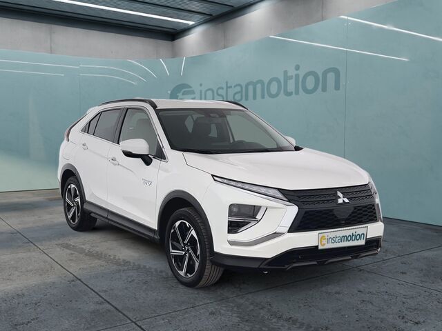 Weiß Gebraucht 2022 Mitsubishi Eclipse Cross Basis SUV | 22.790 € (Guter Preis) - Bild 1/2