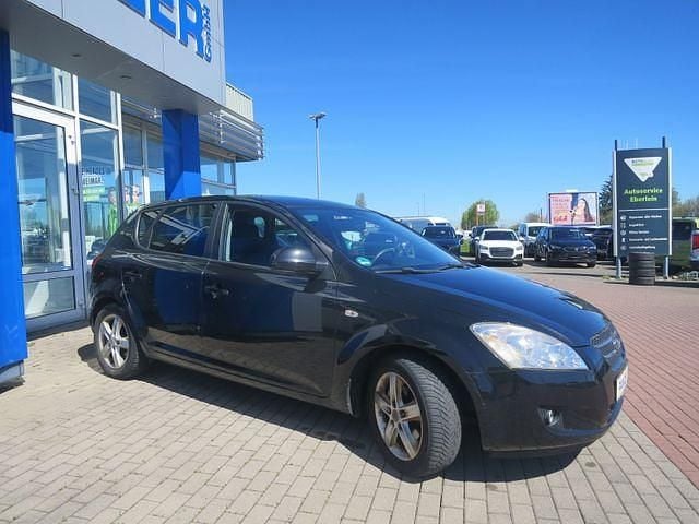 Usata Kia Ceed 109 CV (80 kW) 2009 Nero Utilitaria