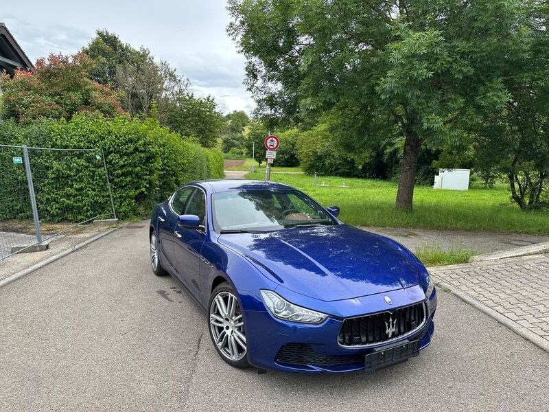 Blau Gebraucht 2015 Maserati Ghibli Coupé | 32.200 € (Etwas zu teuer) - Bild 1/4
