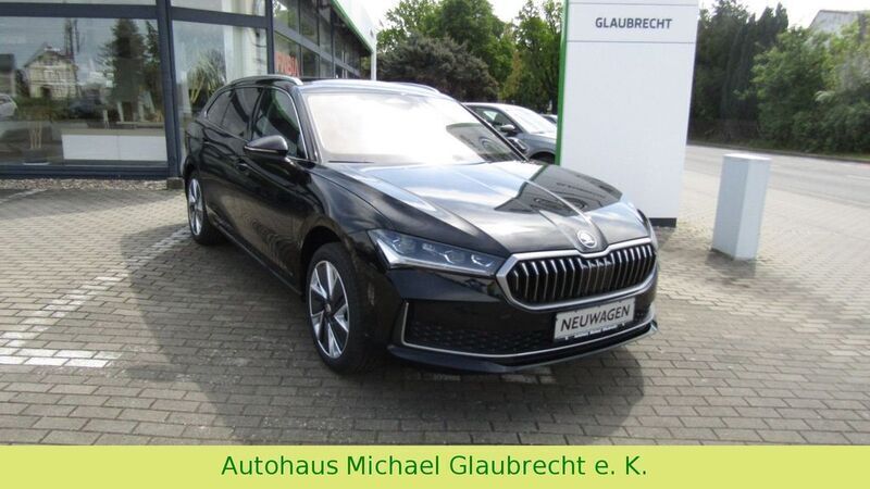 Schwarz Neu 2024 Skoda Superb Selection Kombi | 51.998 € (Teuer) - Bild 1/4
