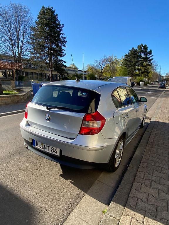 Second-hand BMW 118 143 CP (105 kW) 2006 Argintiu Hatchback