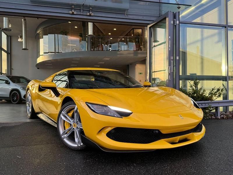 Gebraucht Ferrari 296 829 PS (609 kW) 2023 Gelb