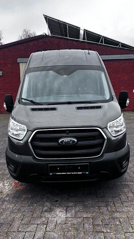 Gebraucht Ford Transit Trend 185 PS (136 kW) 2019 Grau Van