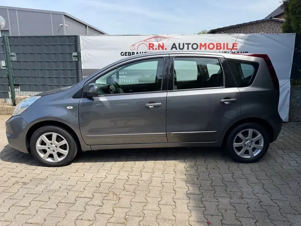 Gebraucht Nissan Note Acenta 88 PS (64 kW) 2010 Grau Kleinwagen