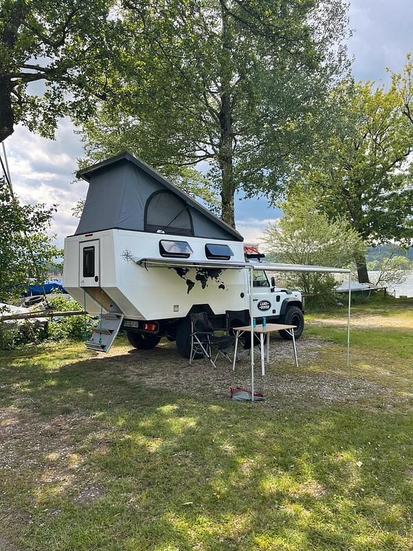 Gebraucht Land Rover Defender 122 PS (89 kW) 2012 Weiß SUV