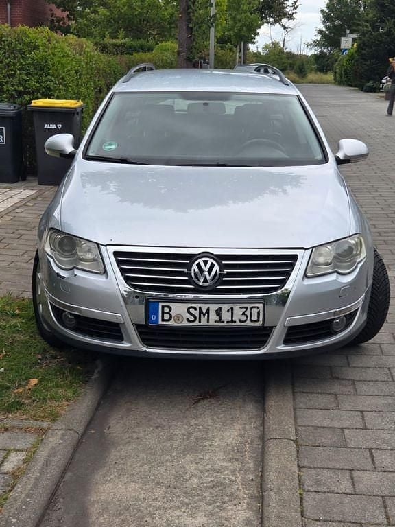 Silber Gebraucht 2009 VW Passat Highline Kombi | 1.900 € (Guter Preis) - Bild 1/4
