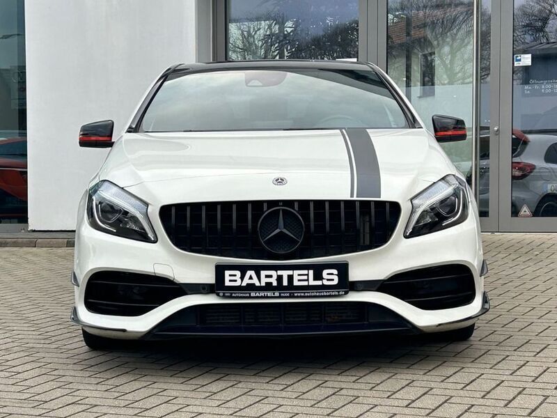 Gebraucht Mercedes A250 AMG line 211 PS (155 kW) 2017 Calcitweiss Limousine