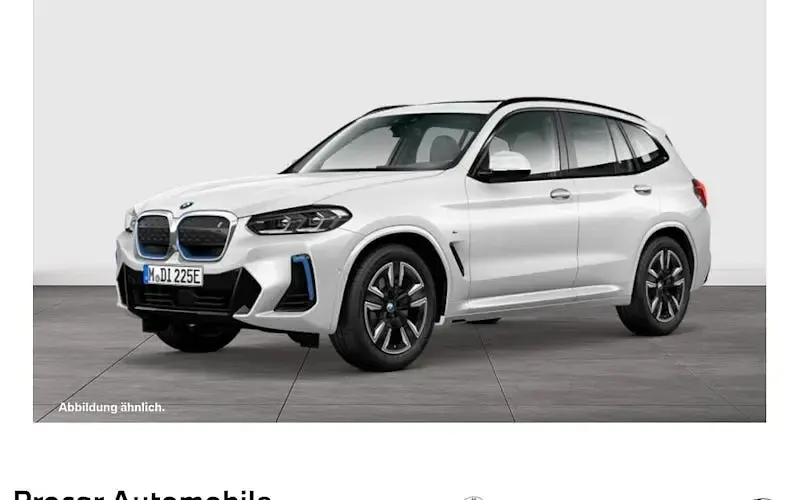 Begagnad BMW iX3 Shadowline 210 kW (286 HK) 2023 SUV