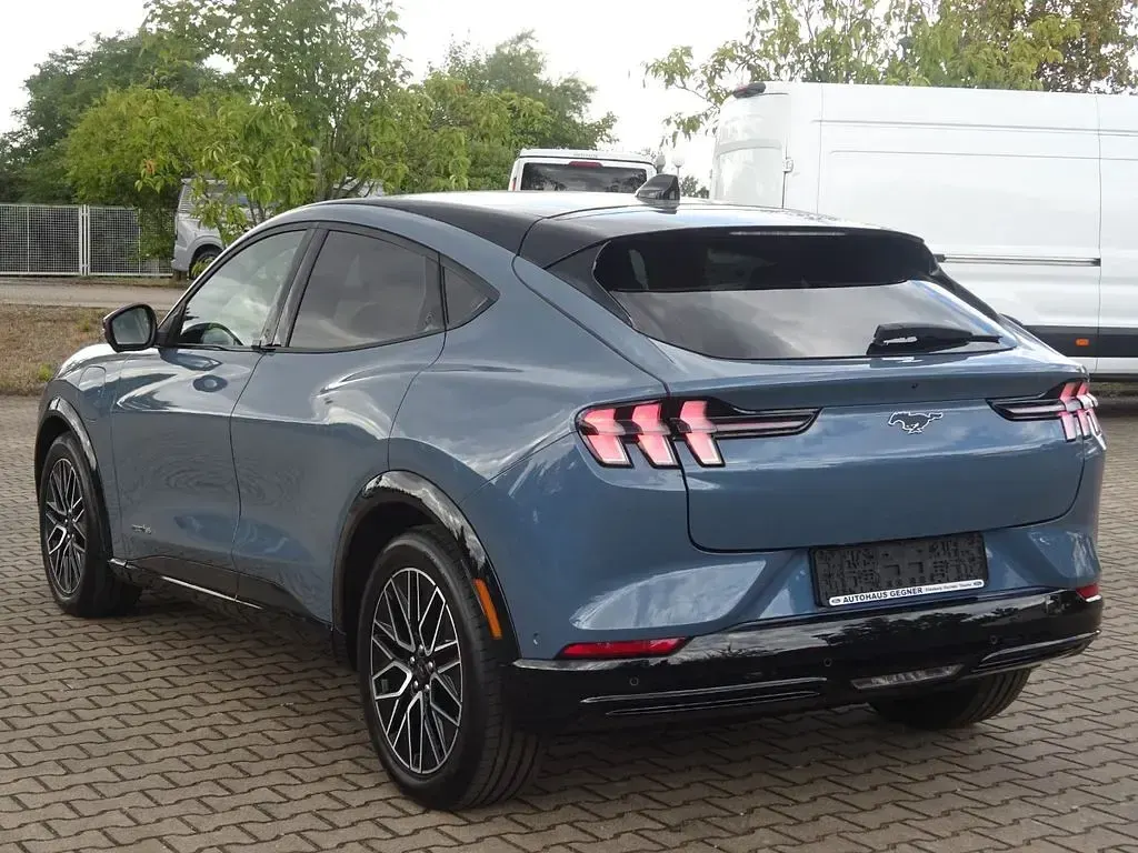Gebraucht Ford Mustang Mach-E Premium 258 kW (351 PS) 2026 Blau SUV