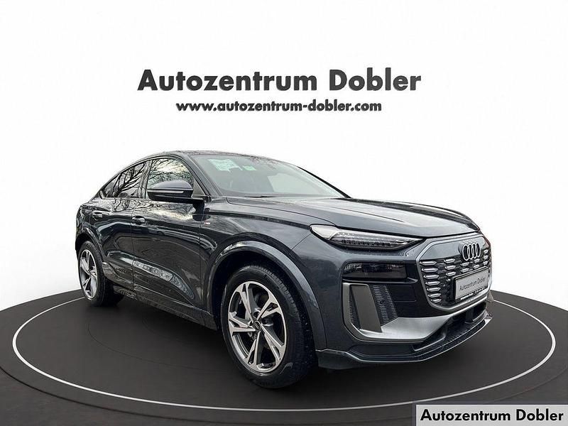 Neu Audi Q6 Sportback e-tron Performance 225 kW (306 PS) 2026 Manhattangrau SUV