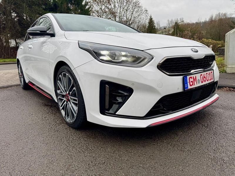 Gebraucht Kia ProCeed 204 PS (150 kW) 2018 Weiß Kleinwagen
