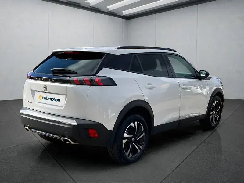 Gebraucht Peugeot 2008 Allure 131 PS (96 kW) 2023 Weiß SUV