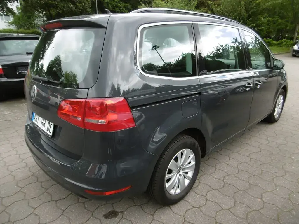 Gebraucht VW Sharan 150 PS (110 kW) 2013 Uranograu Van / Kleinbus