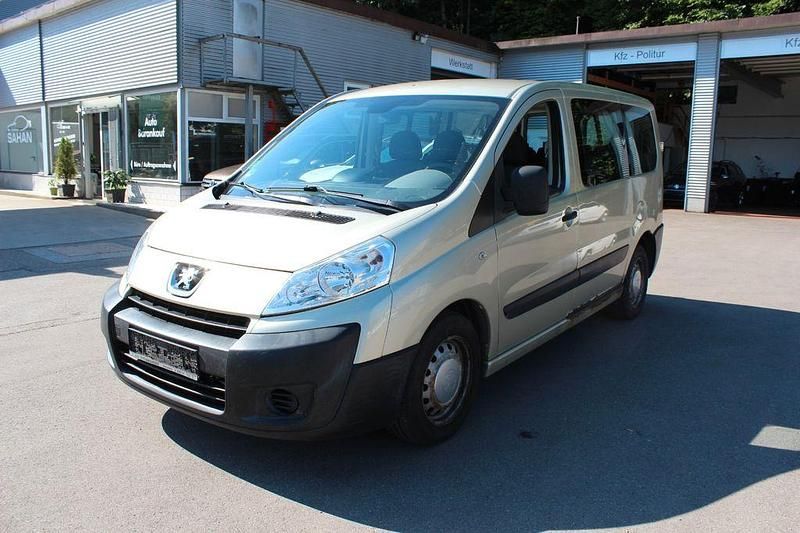 Gebraucht Peugeot TePee 90 PS (66 kW) 2010 Gold Van / Kleinbus