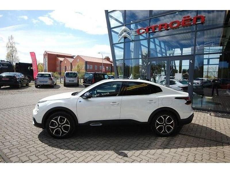 Gebraucht Citroën e-C4 Shine 100 kW (136 PS) 2023 Weiß Limousine