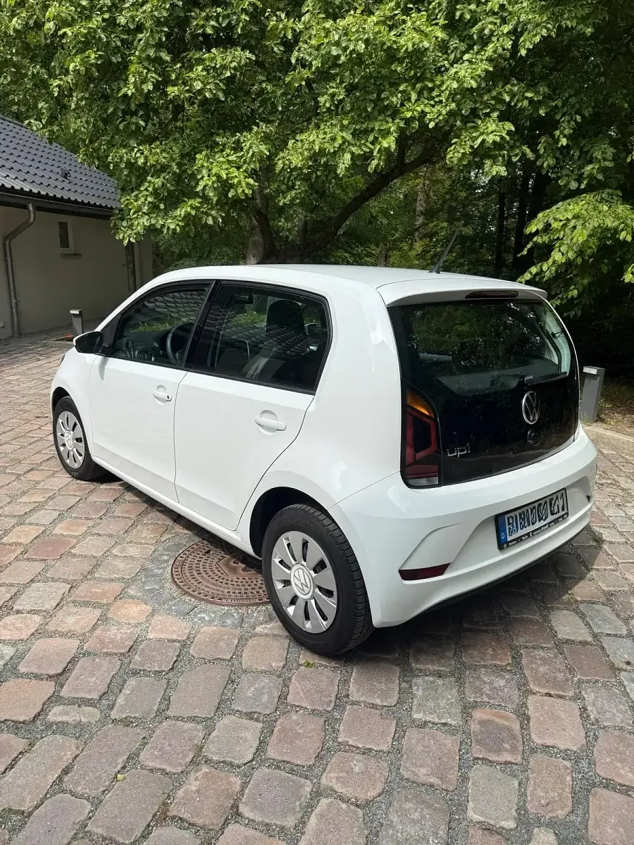 Gebraucht VW up! 65 PS (47 kW) 2021 Weiß Kleinwagen