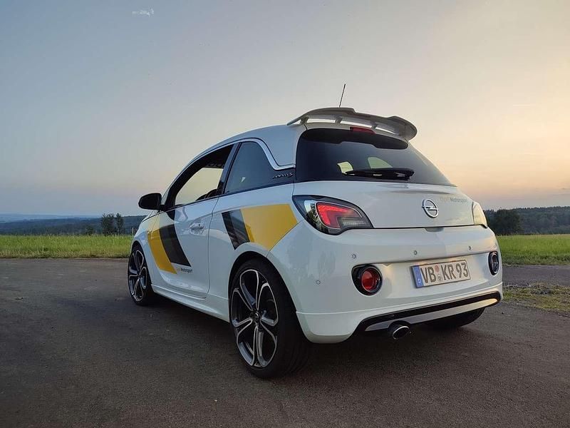 Gebraucht Opel Adam S 150 PS (110 kW) 2015 Kleinwagen