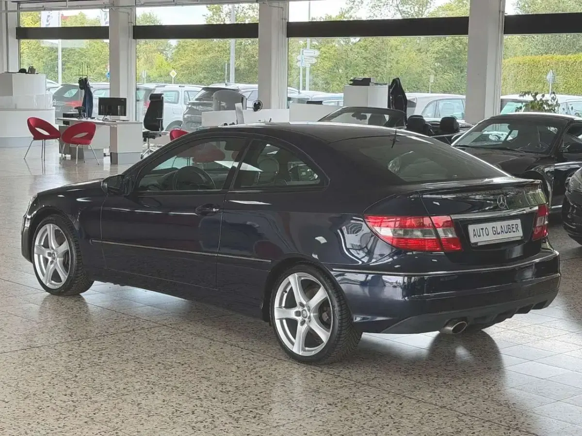 Gebraucht Mercedes CLC200 184 PS (135 kW) 2009 Blau Coupé
