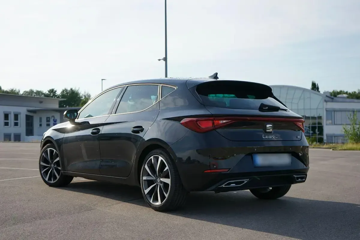 Gebraucht Seat Leon FR 150 PS (110 kW) 2021 Schwarz Limousine