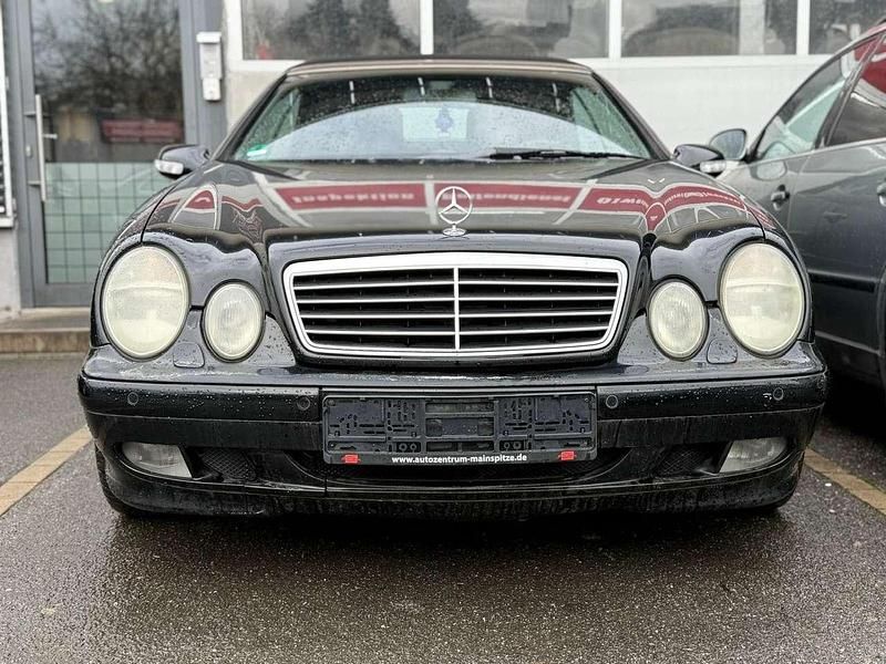 Gebraucht Mercedes CLK230 Avantgarde 193 PS (141 kW) 2000 Schwarz Cabrio
