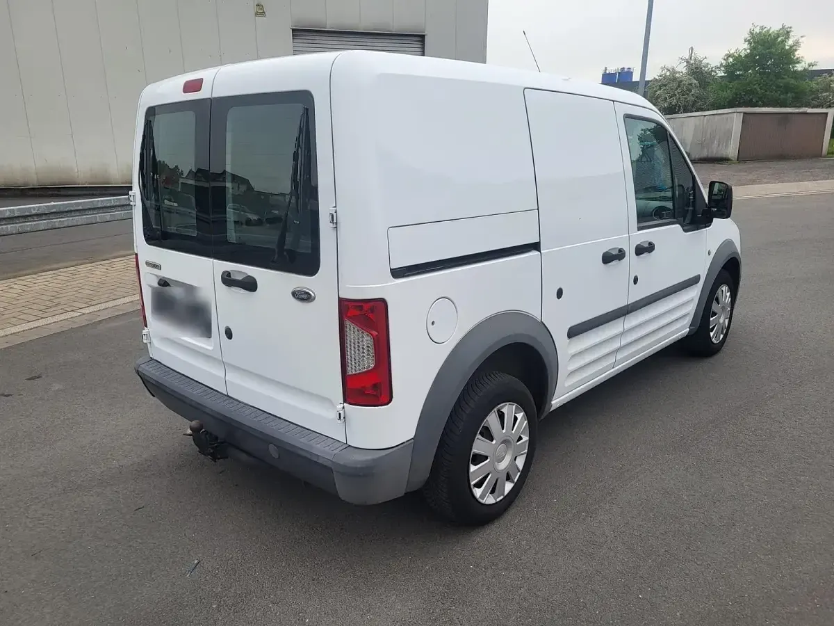 Gebraucht Ford Transit Connect 90 PS (66 kW) 2010 Weiß Van / Kleinbus